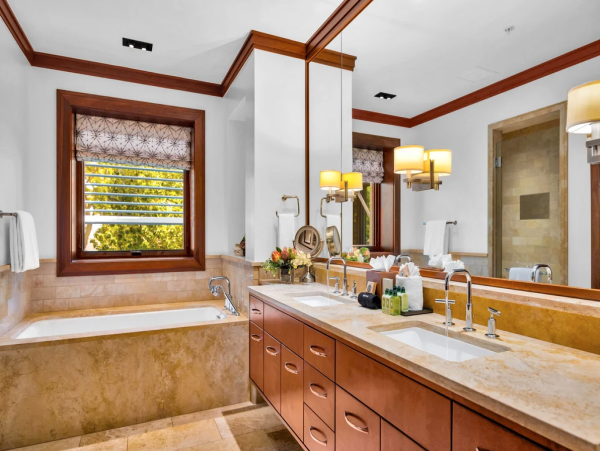 Luxury Maui Villa Ocean Views - Unforgettable Getaway